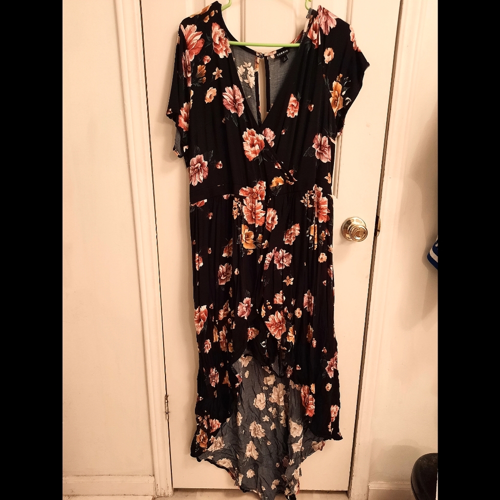 Torrid floral print walk-through romper. Size 2